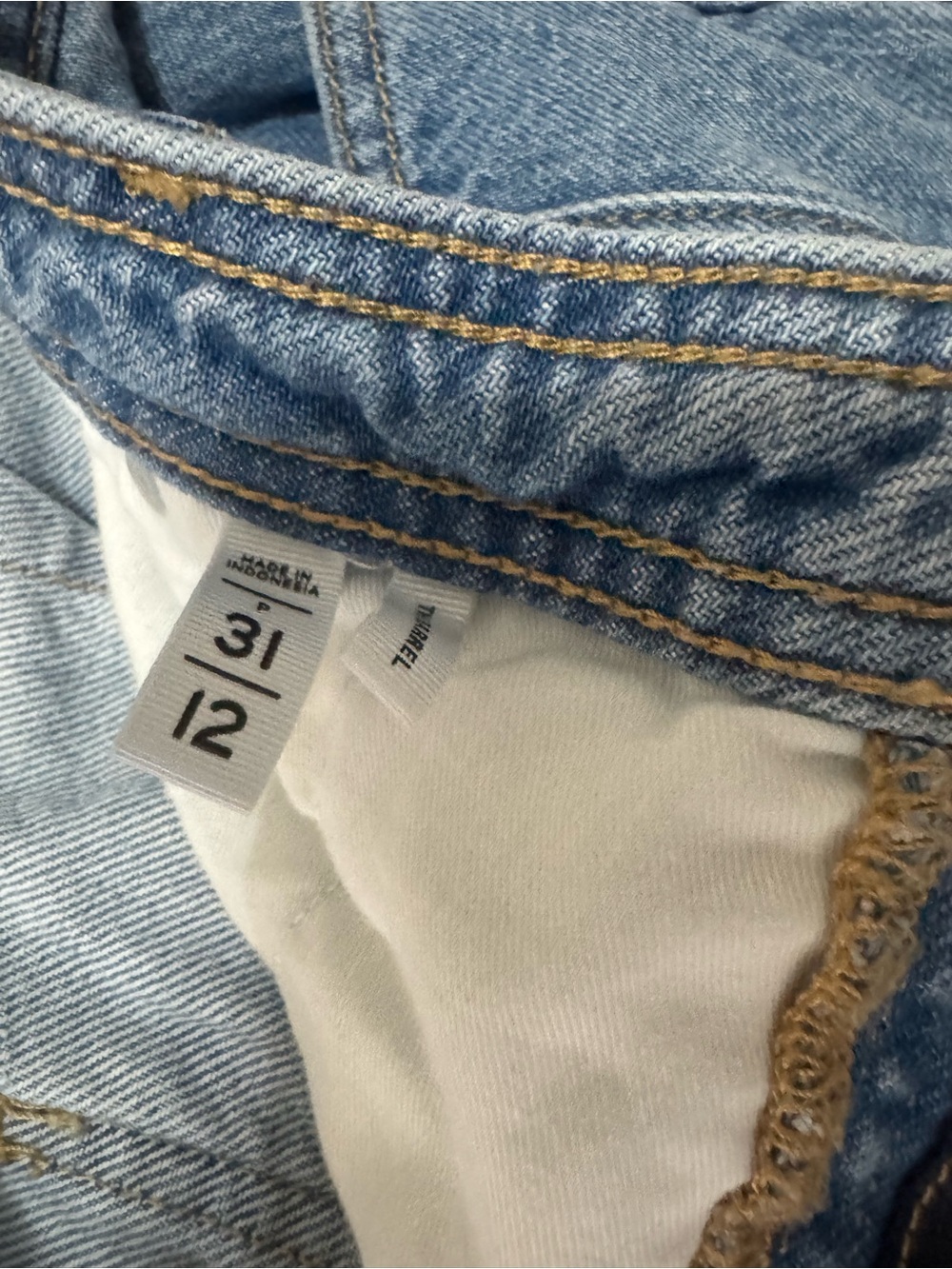 Light Blue barrel Fit Jeans - Picture 3 of 3